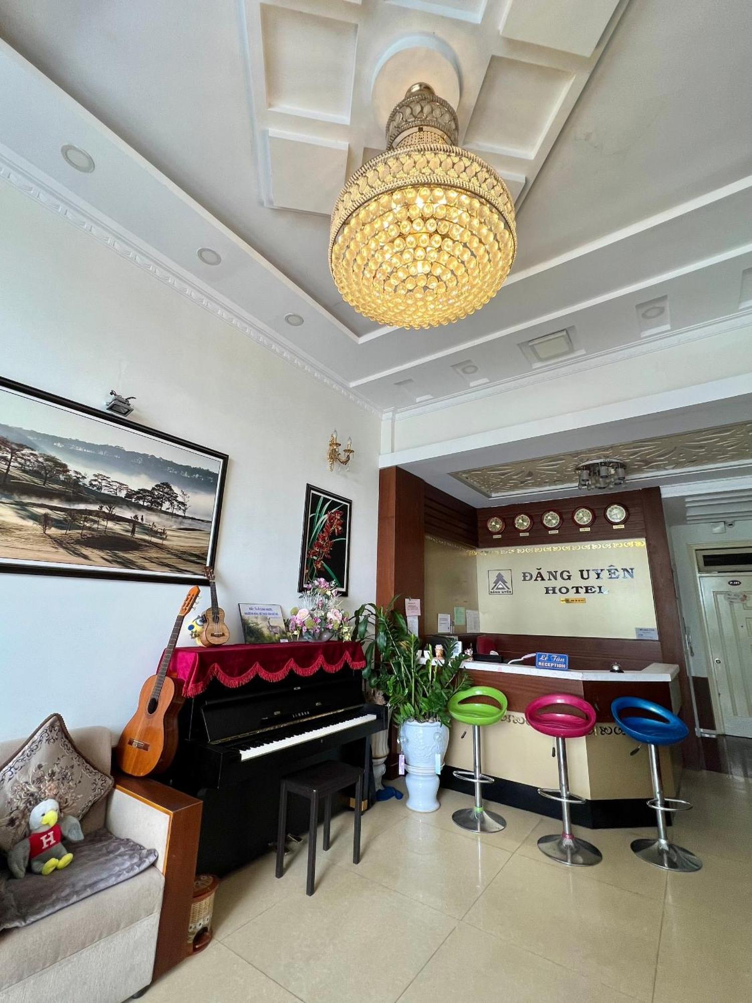 Dang Uyen 1 Hotel 大叻 外观 照片